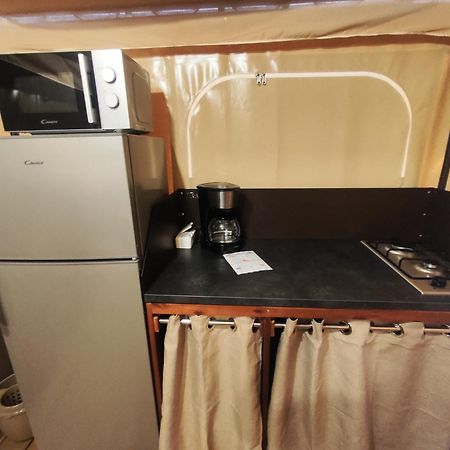 Camping Porte Des Alpilles By M.A Destination Glamping Saint-Étienne-du-Grès Екстериор снимка