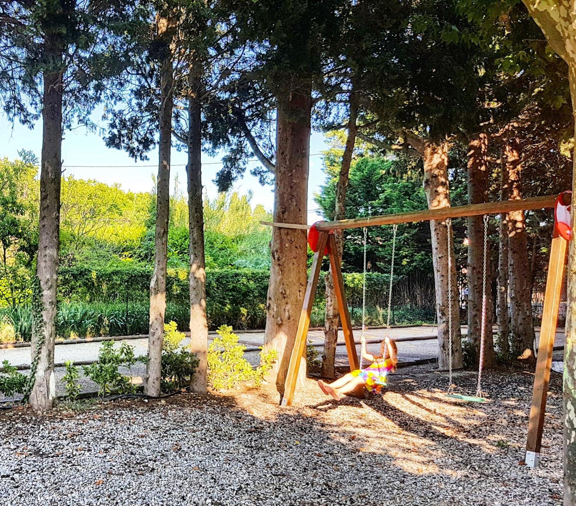 Camping Porte Des Alpilles By M.A Destination Glamping Saint-Étienne-du-Grès Екстериор снимка