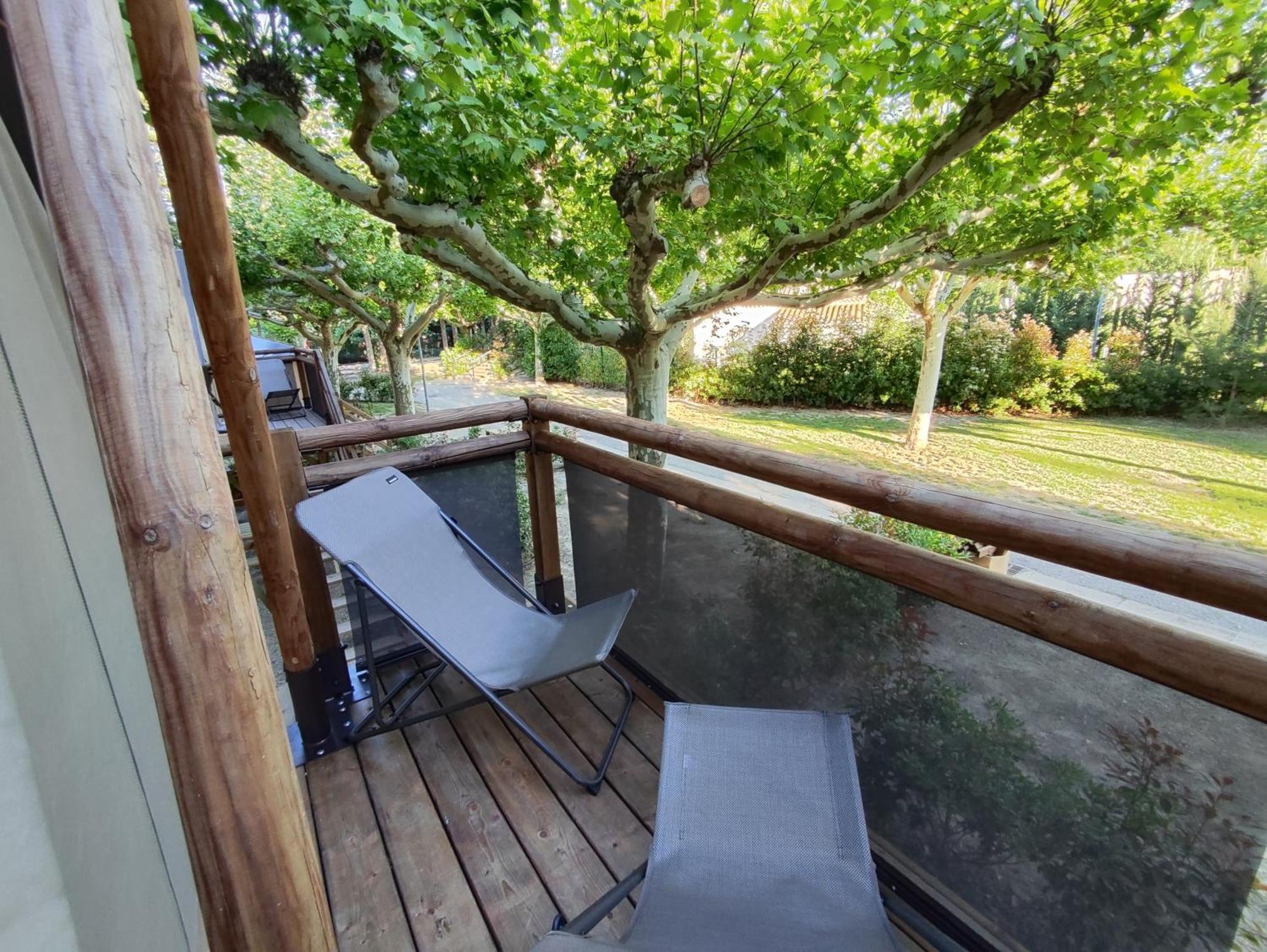 Camping Porte Des Alpilles By M.A Destination Glamping Saint-Étienne-du-Grès Екстериор снимка
